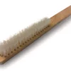 Brosse bijouterie en nylon avec manche en bois