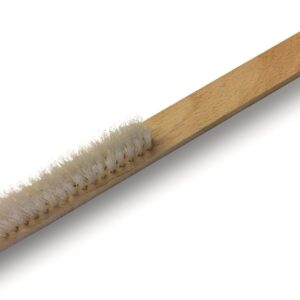Alternative view of Brosse bijouterie en nylon avec manche en bois