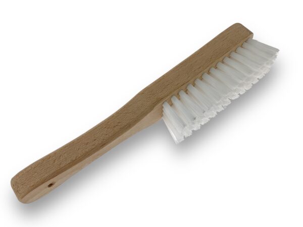 Brosse argenterie en nylon blanc 4 rangs